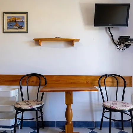 Studio 6852a * Sućuraj