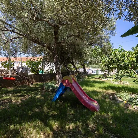 Studio 6852a Apartment